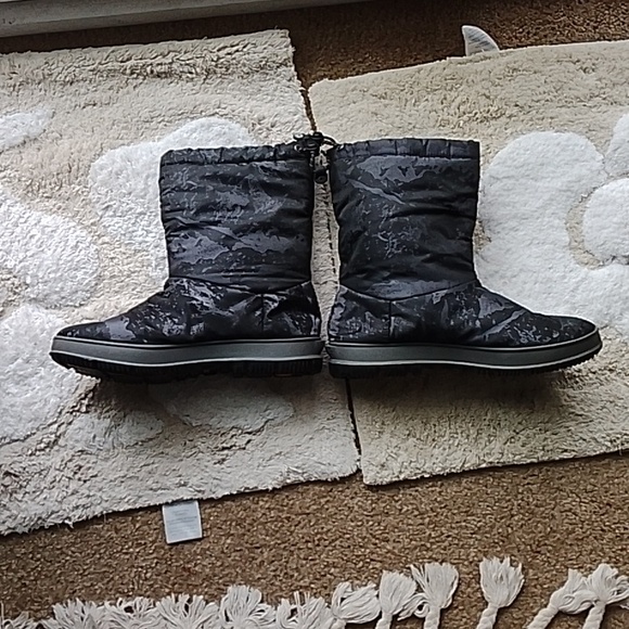 Bogs Black Camouflage 9 Women's Winter Boots NWOT - Picture 4 of 15